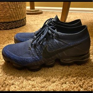 Nike Men’s Flyknit Vapormax Navy